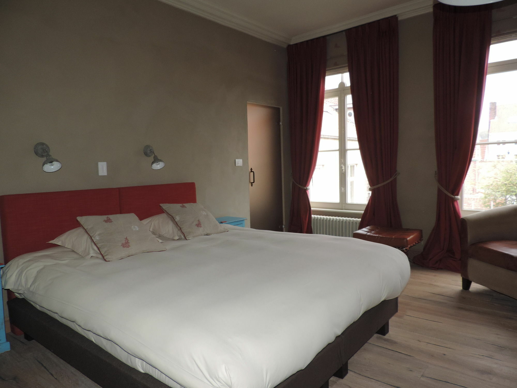 B&B Saint-Sauveur Μπριζ Εξωτερικό φωτογραφία